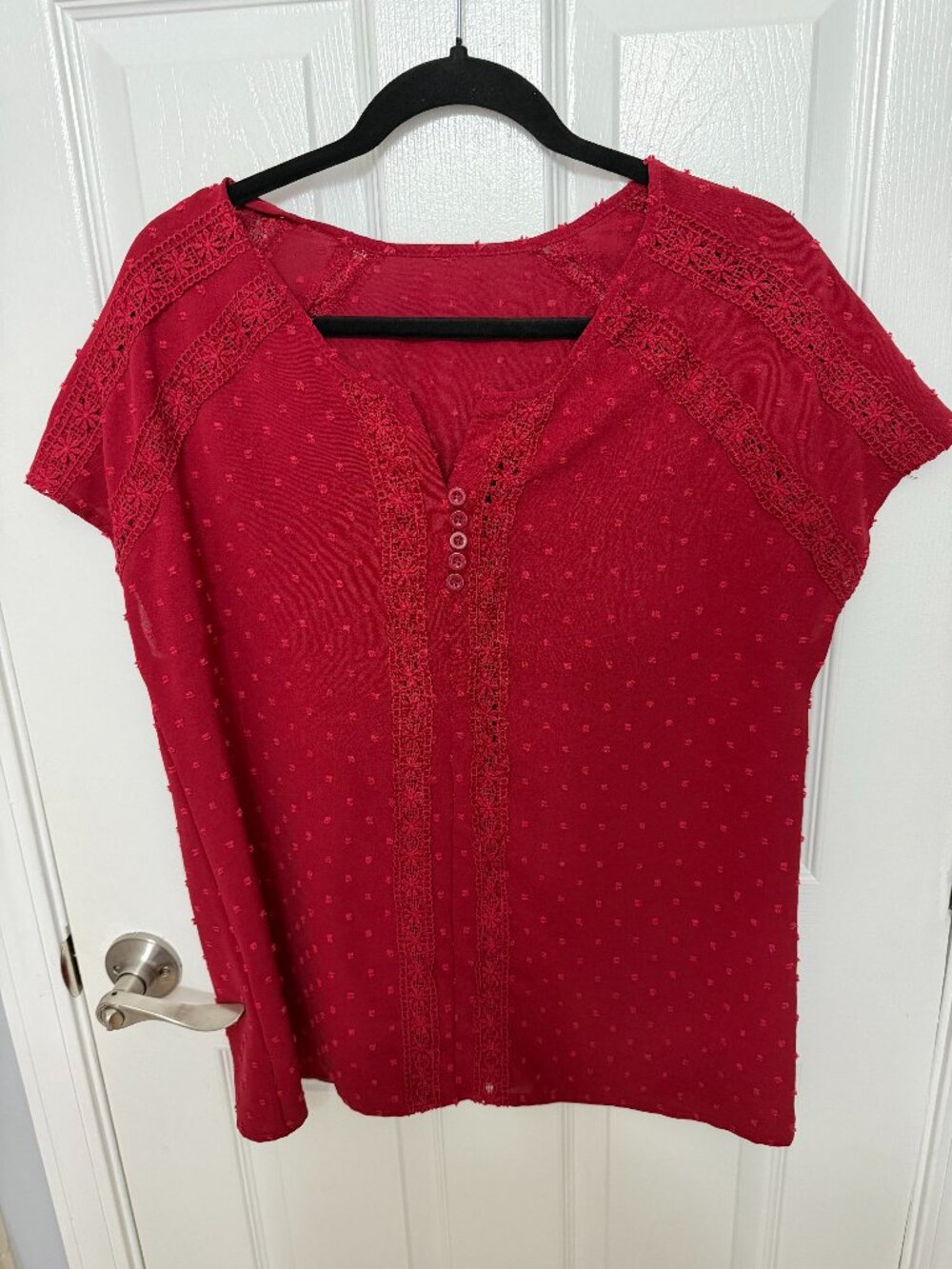 BETTE BOUTIK Boho V Neck Lace Short Sleeve Blouse Top | Brilliant Red | Size Lar